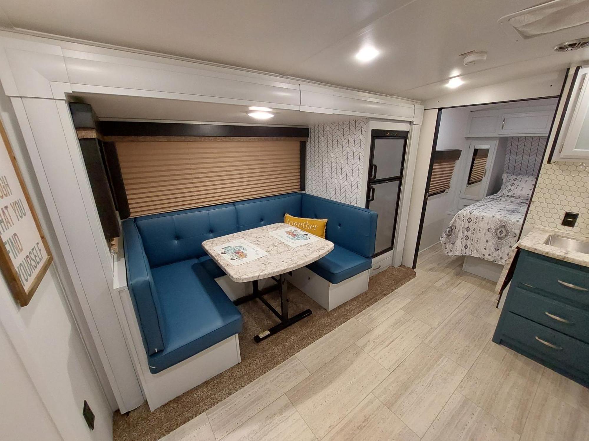 The Torres' Camper Experience! Apartment Tampa Bagian luar foto